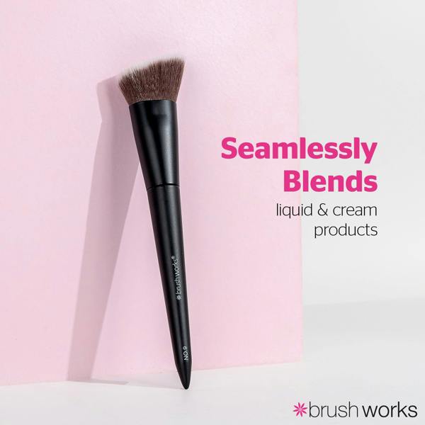 Brushworks No. 9 Angled Flat Top Foundation Buffing Brush
