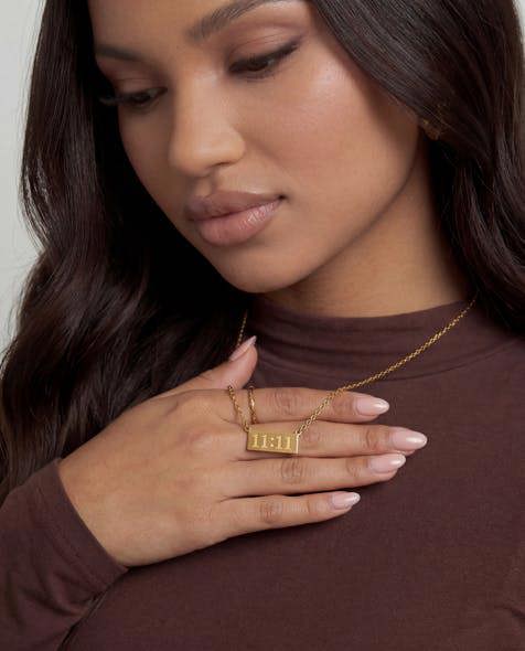 Elk & Bloom 14K Gold 11:11 Universal Sign Pendant Necklace