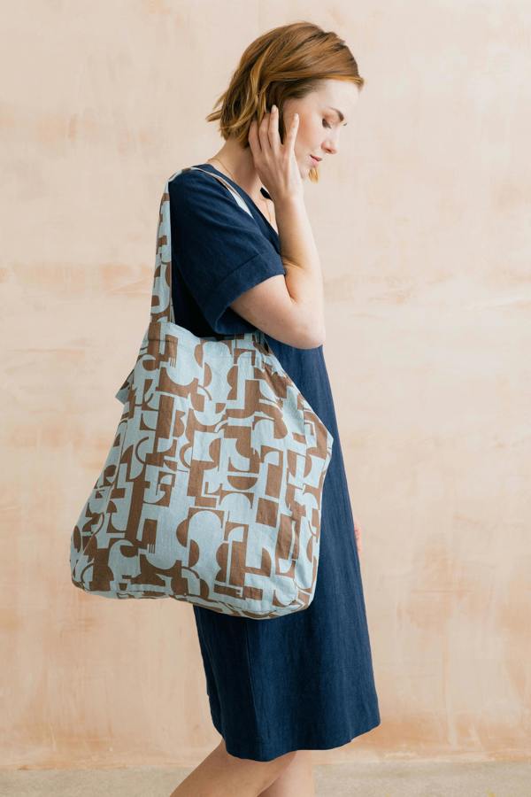 Lily & Me Linen Blend Highline Print Tote Bag Mocha