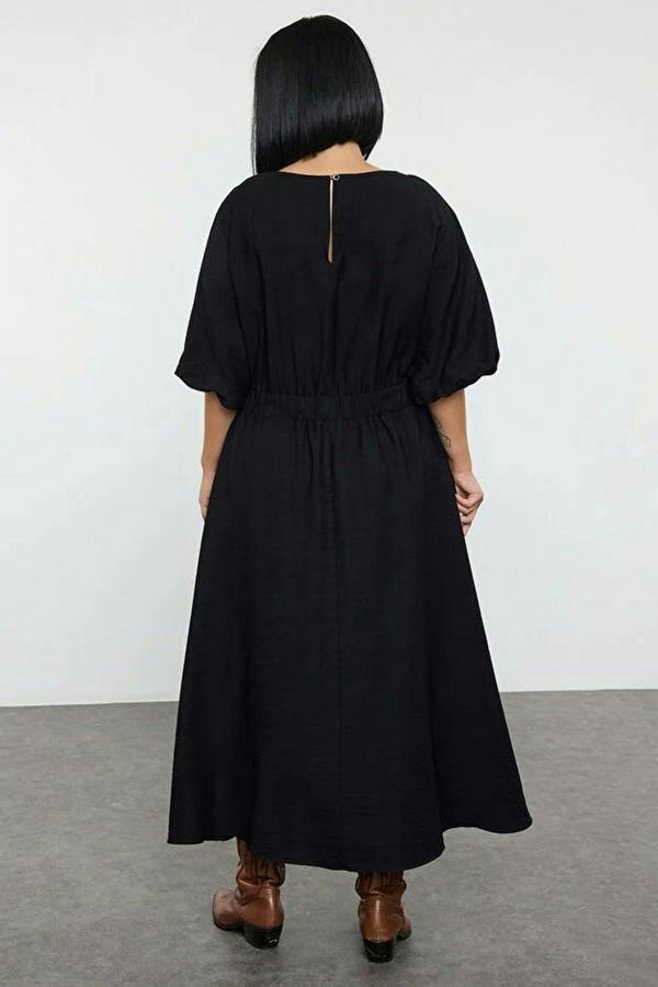 WOVCOR Textured Balloon Sleeve Midi Woven Plus Size Dress