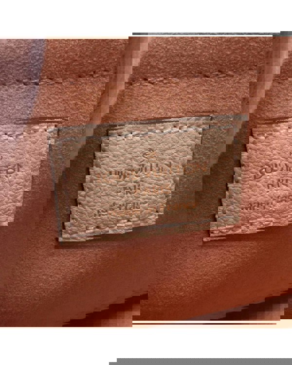 221279953.jpg