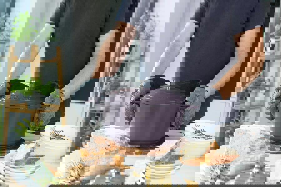 MasterClass 5L Large Cast Aluminium Casserole Dish with Lid, Purple, 28cm