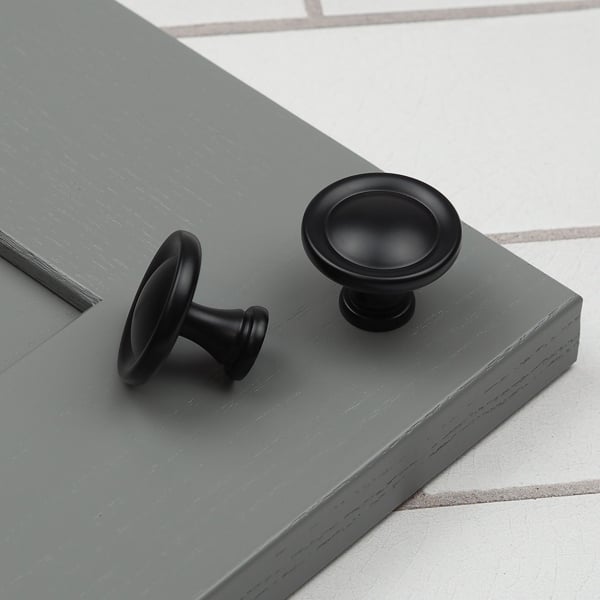 Handle & Home Matt Black Handle and Coordinating Knob