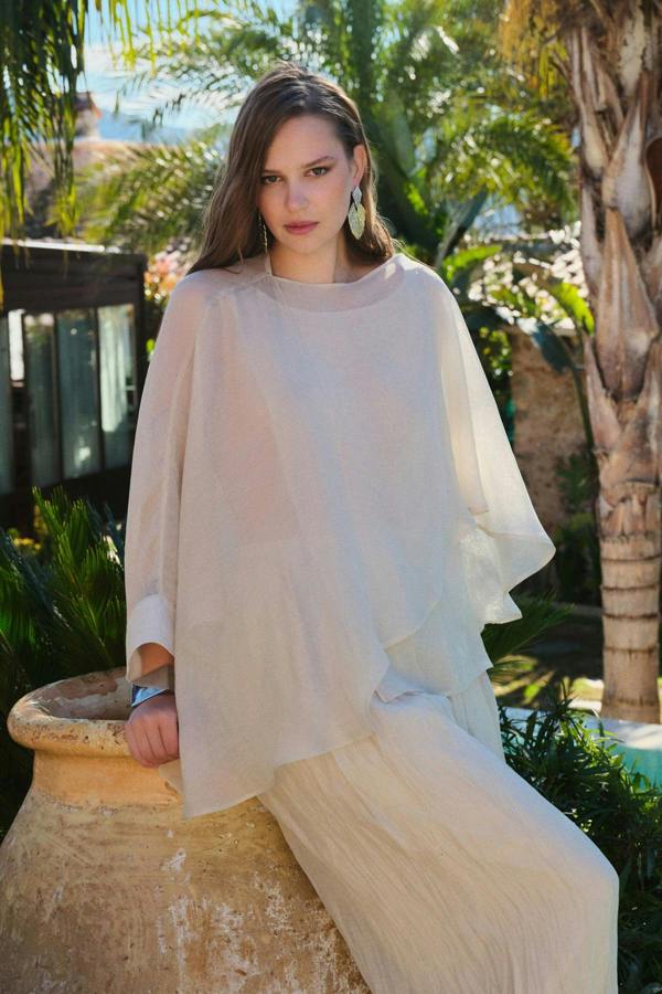 WOVCOR Oversized Batwing Sleeve Bicycle Neck Blouse