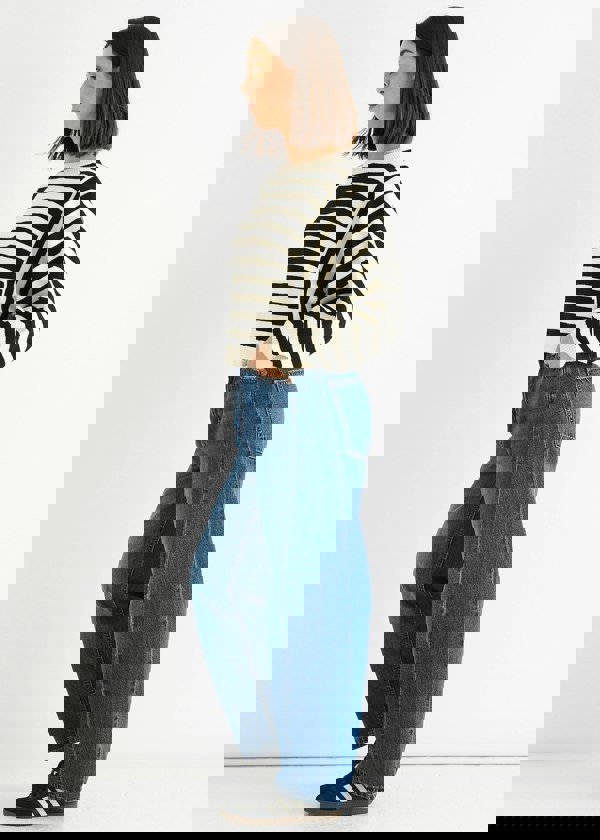 Gini London White Recycle Contrast Stripe Loose Fit Knit Jumper