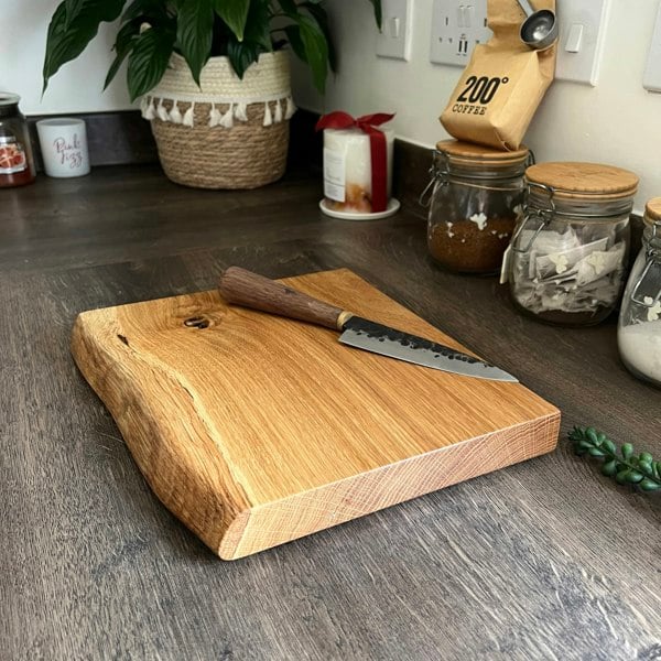 Giraffes & Craftz Live Edge Oak Chopping Board