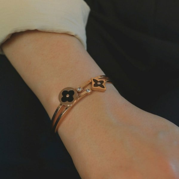 The Colourful Aura Rose Gold Clover Leaf Zircon Floral Irish Design Wrist Bangle Bracelet