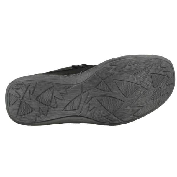 Maverick Mens Maverick Flat Lace Up Shoe With Metal Trim Detail