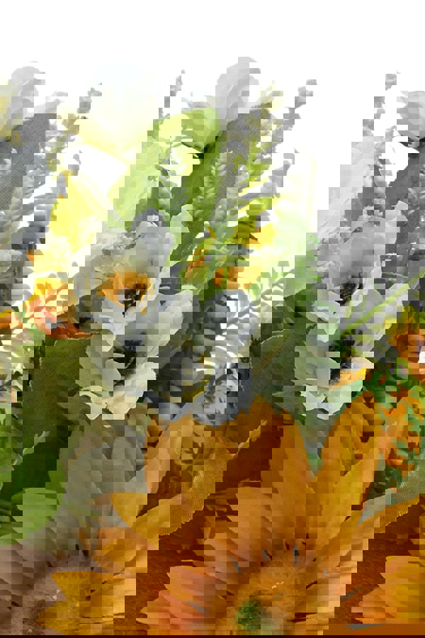 Living and Home D40cm Artificial Sunflower Wreath Round Hanging Decoration