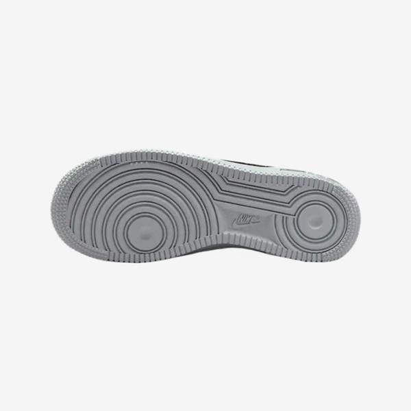 Nike HQ3807-001 Sneakers   in  Black