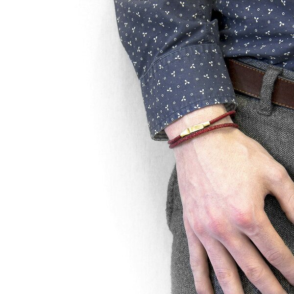 Anchor & Crew Bordeaux Red Liverpool 9ct Yellow Gold and Stingray Leather Bracelet