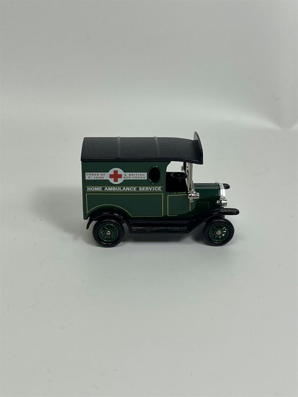 MCSlots Vintage Model Ambulance Sponsor A Cot Lledo VMA01D S2