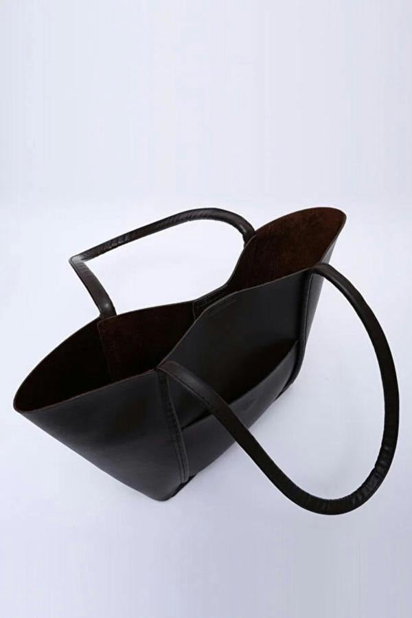 Hoxton Gal Large Faux Leather Tote & Shoulder Bag with Front Pocket, Snap Closure, and Matching Makeup Pouch