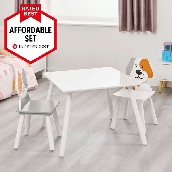 TFLH011-cat-and-dog-table-and-2-chairs-lifestyle-best-buy