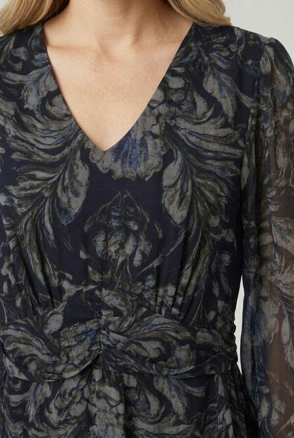 Izabel London Floral Layered Long Sleeve Midi Dress