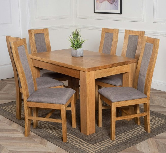 That's Furniture Dakota Small Oak Dining Table with Stanford Oak Chairs