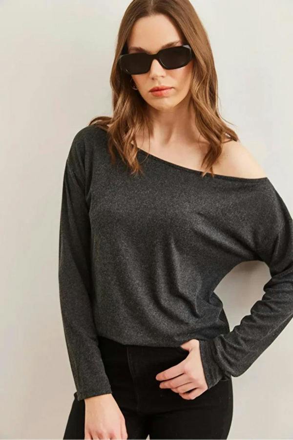 Hoxton Gal Boat Neck Wool-Viscose Draped Jumper