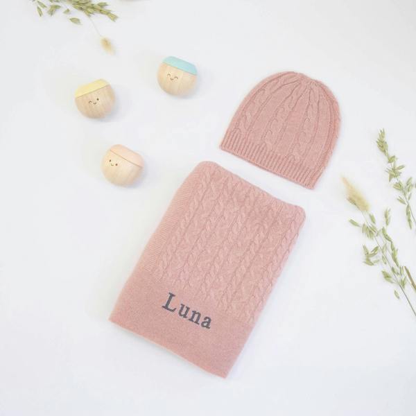 The Baby Gifting Company CABLE KNIT CASHMERE AND SENSORY BALLS - ROSEWOOD