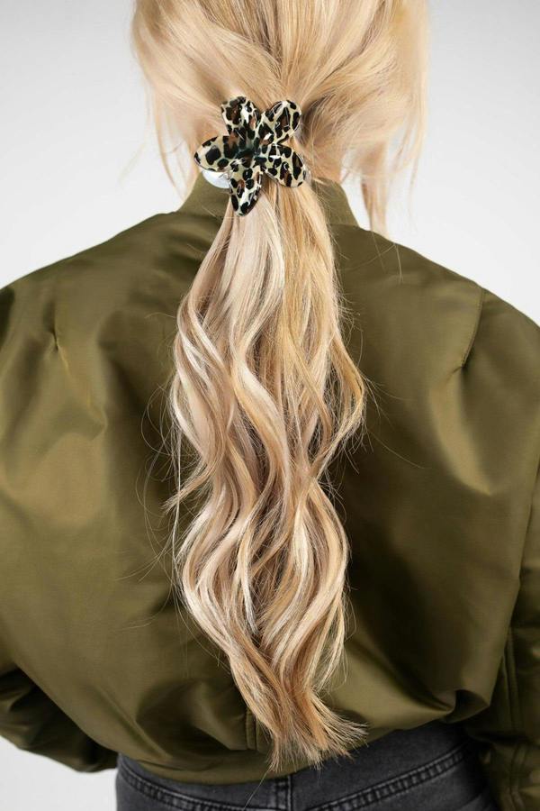 Jenaya Flower Shaped Printed Hair Claw Clip - Mocha