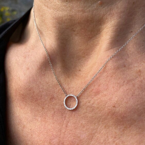 Reeves & Reeves 14K Solid Gold and Diamond Ring Necklace