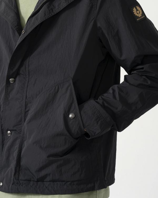 detail of a model wearing a Belstaff Mens Marsh Jacket in Black