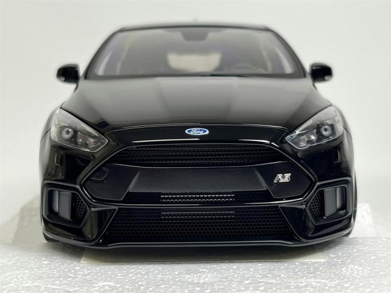 Auto Art Ford Focus RS 2016 Shadow Black 1:18 Scale Autoart 72952