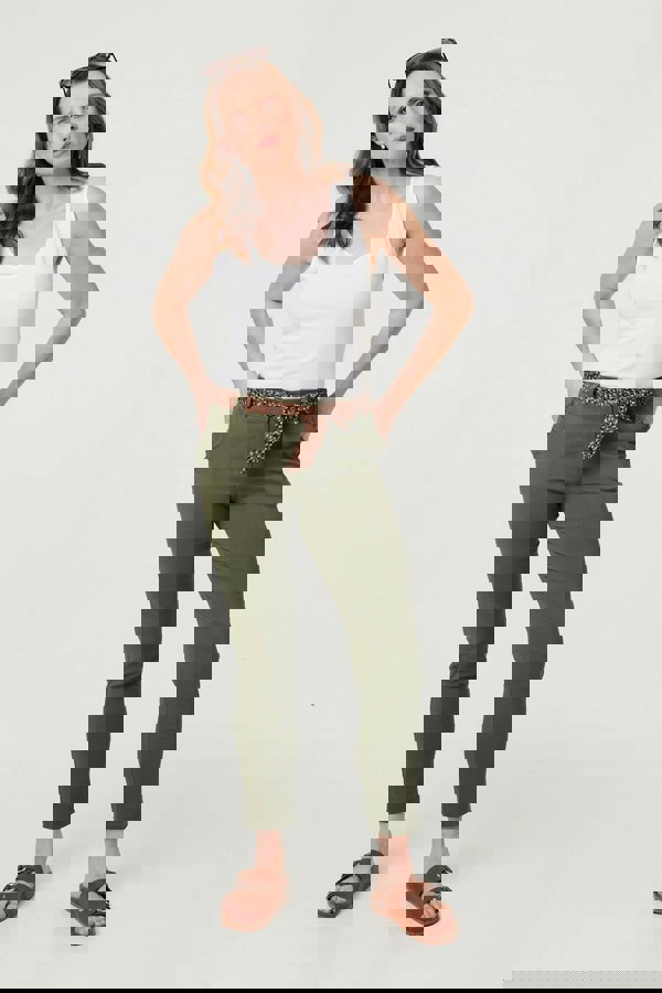 Khaki | Mid Rise Straight Trousers with Belt : Model is 5'9"/175 cm and wears UK10/EU38/US6/AUS10
