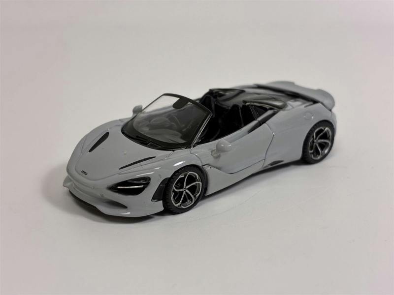 MCSlots McLaren 750S Spider Cirrus Grey RHD 1:64 Scale Mini GT MGT00973R