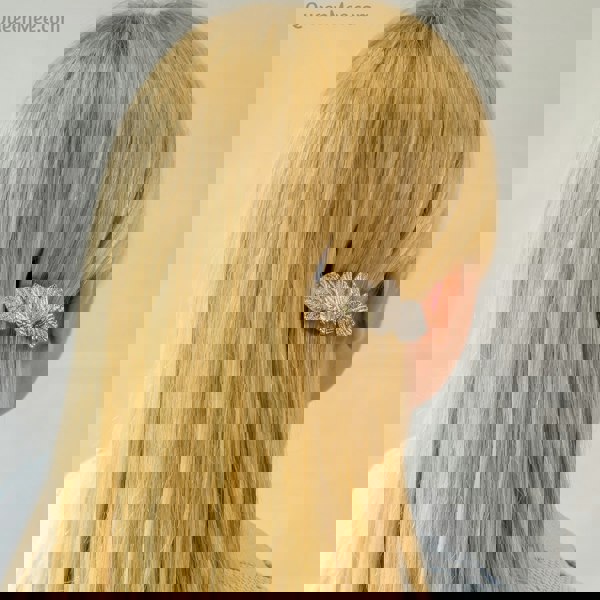 silver hair grip hair down