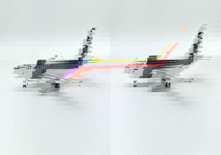 InFlight200 Ecuatoriana Airbus A310-300 HC-BRB With Stand 1:200 Scale Inflight200 IF310EU0123