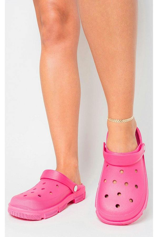 Annie Closed Toe Sling Back Clog Sandals - Fuschia
