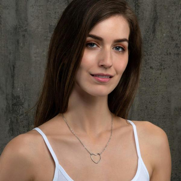Dainty Heart Pendant Necklace for Women - namana.london