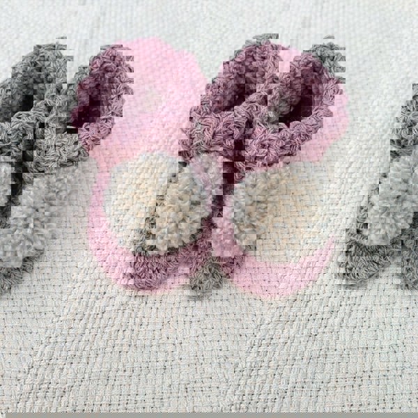 Gooseberry Fool Organic Cotton Pom Pom Booties