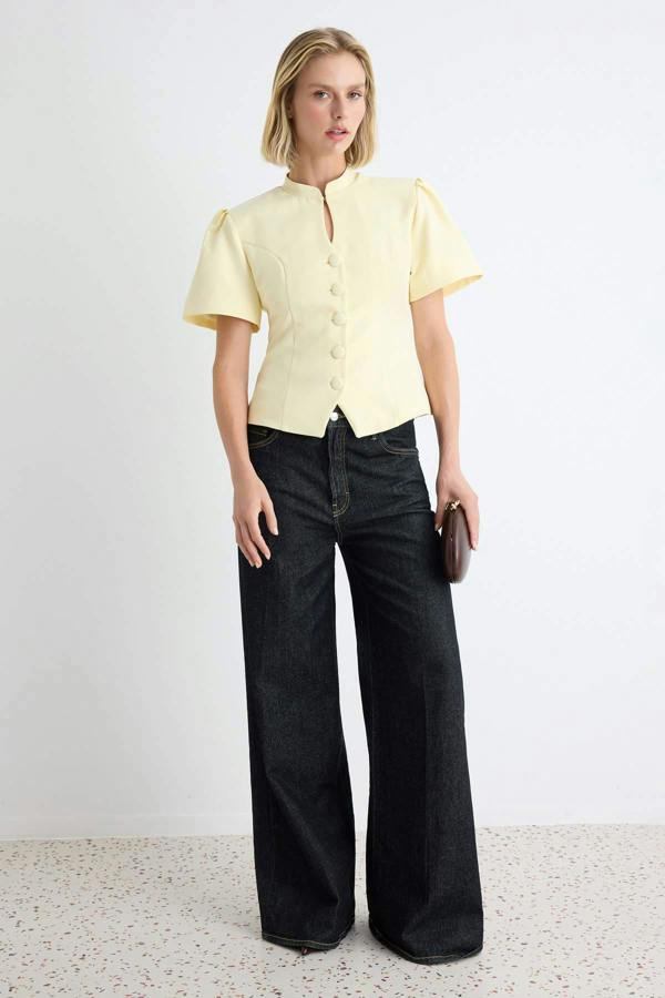 Fitted Short Sleeve Blazer Jacket