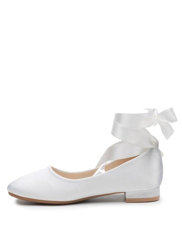 White Lace Eloquence Shoes