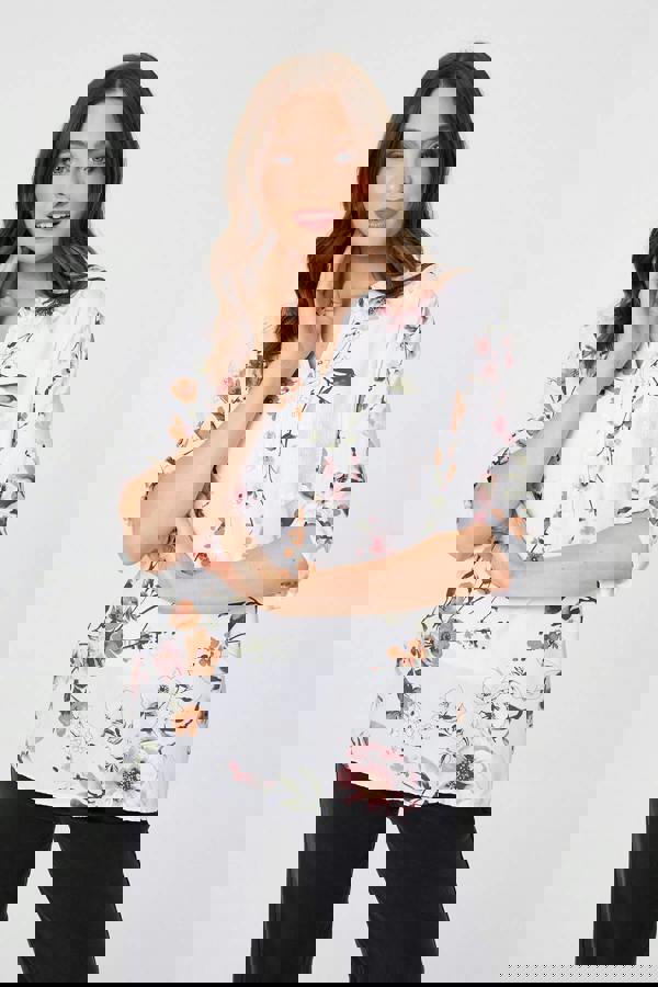 White | Sequin Trim V-Neck Relaxed Blouse : Model is 5'9"/175 cm and wears UK8/EU36/US4/AUS8