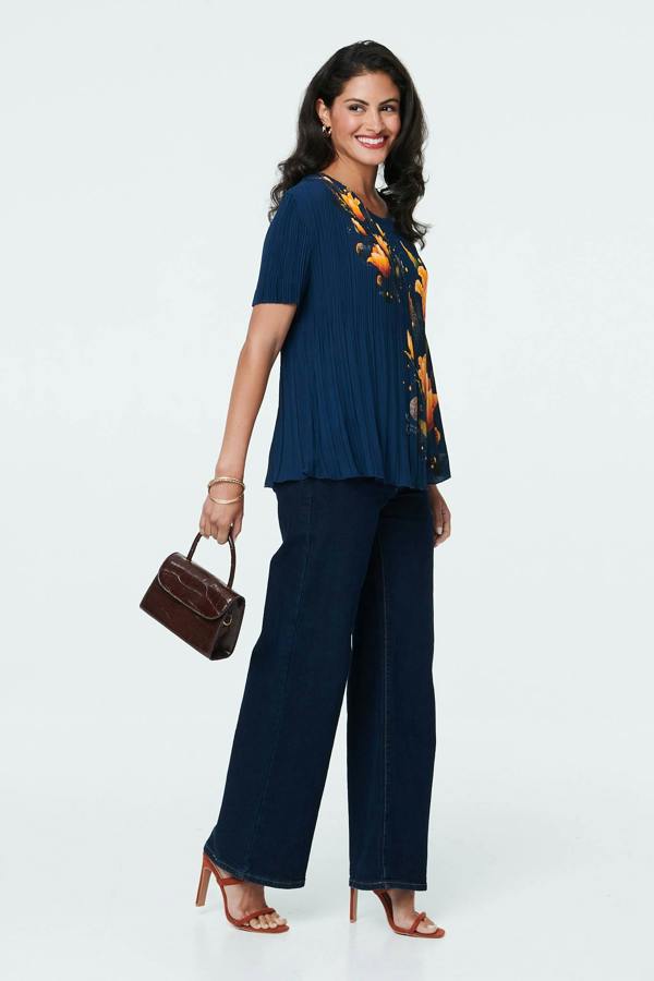 Navy | Floral Short Sleeve Pleated Texture Top