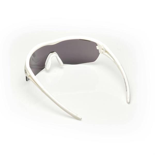 SUNWISE Endurance White Anti-Fog Sports Sunglasses