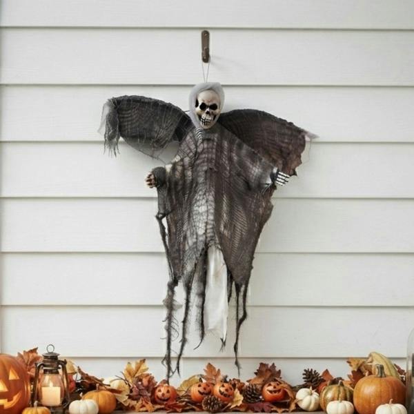 Garden Greatness Hanging Spooky Flying Reaper Decoration