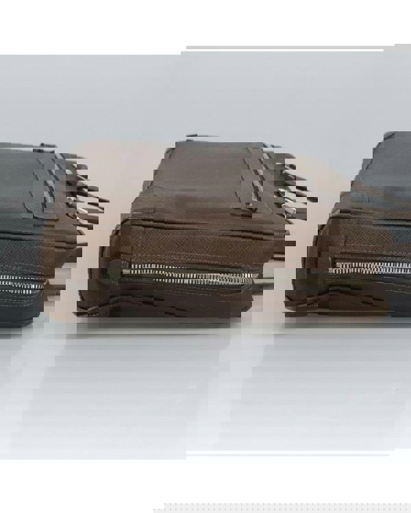 205664379.jpg