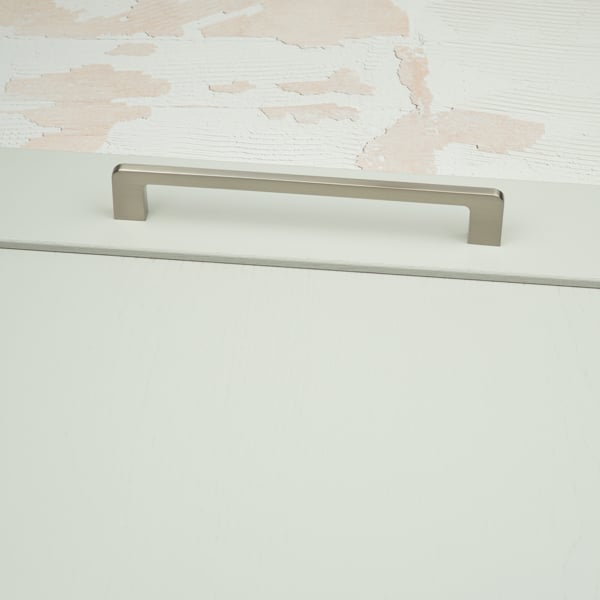 Handle & Home 160mm Satin Nickel Curved Handle