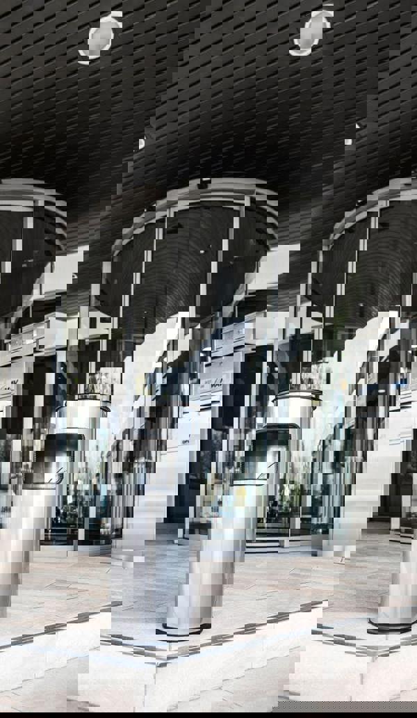 Durable Round Metal Waste Bin with Integrated Sand Ashtray | 17L | Silver