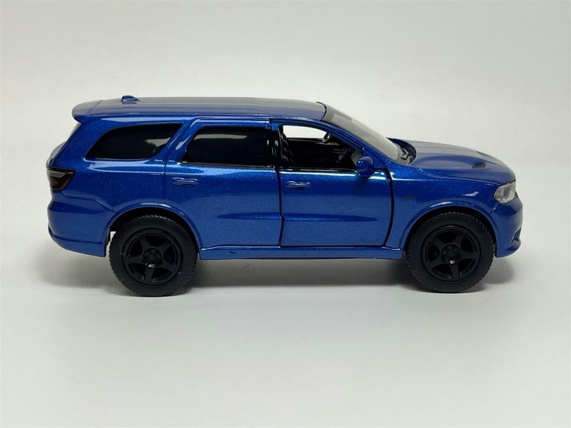 Tayumo Dodge Durango SRT Pull Back & Go Blue With Silver Stripe LHD 1:36 Tayumo 36145224