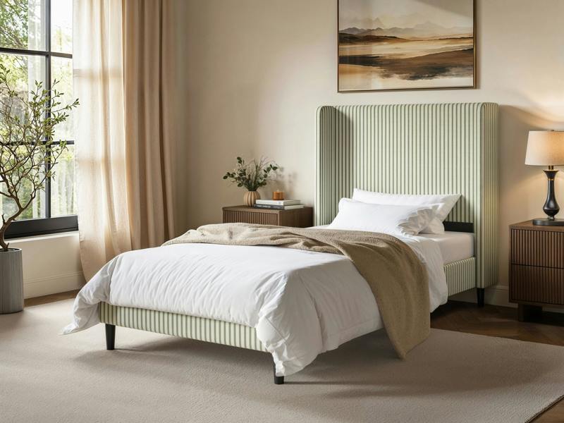 SOLACE+CO Jovanna Bed with Winged Headboard