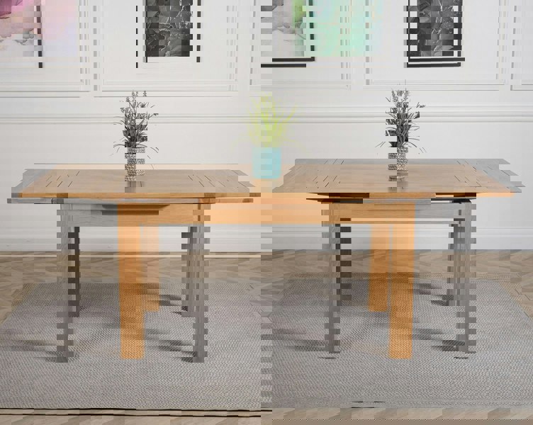 That's Furniture Richmond Solid Oak Extendable Dining Table - 140 to 220cm