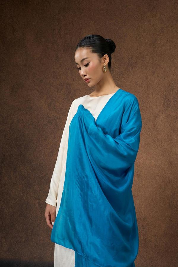Teal Blue Silk Scarf – Hand-Dyed Mulberry Silk, Wedding Guest & Evening Wrap