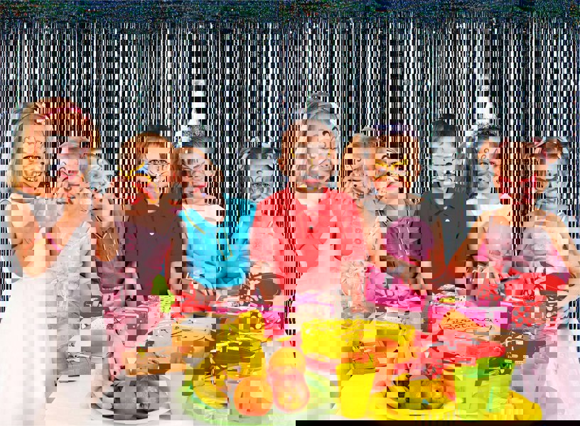 Cheetah Shimmer Tinsel Curtain, 3M x 1M Black