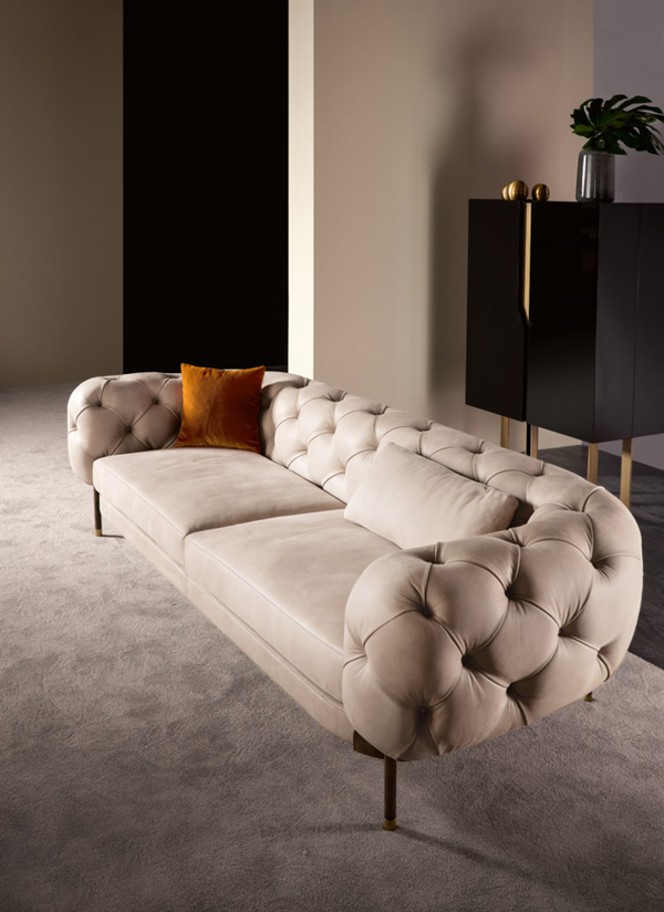 Cantori Lasalle Deep Buttoned Sofa