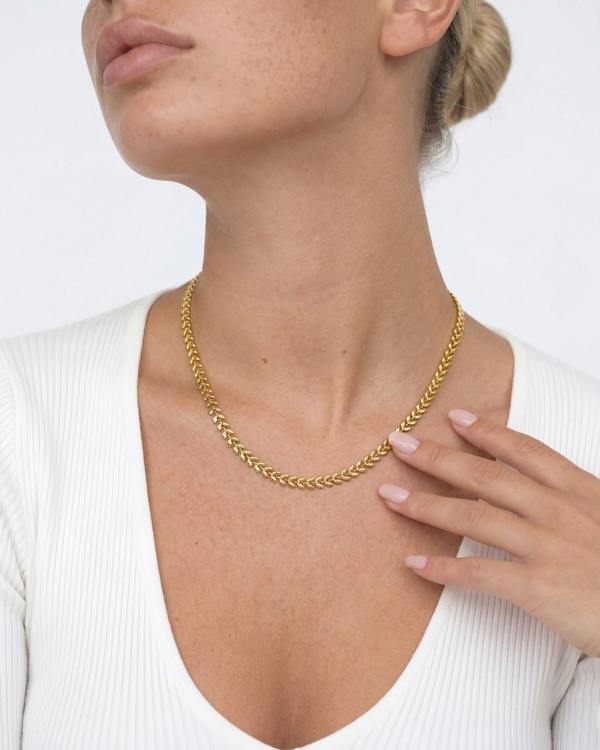 Elk & Bloom 14K Gold Leaf Chain Choker Necklace