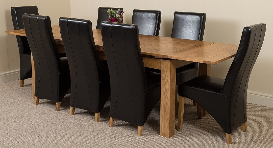 That's Furniture Richmond Large Oak Extending Dining Table with Lola Leather Chairs